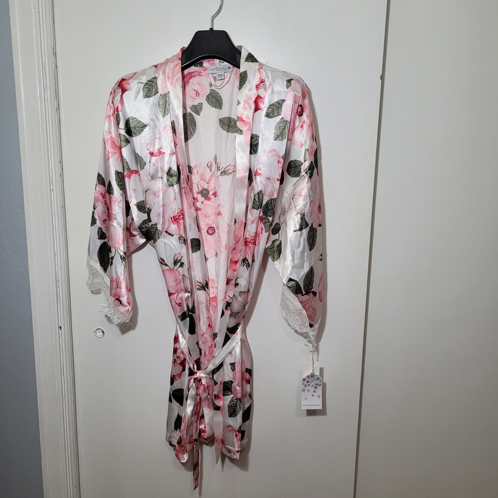 💕 Floral Satin Kimono Robe NWT